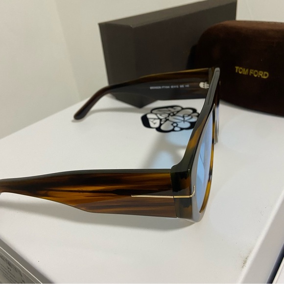 Tom Ford Sunglasses with Blue Lenses and Brown Frame - Picture 5 of 10